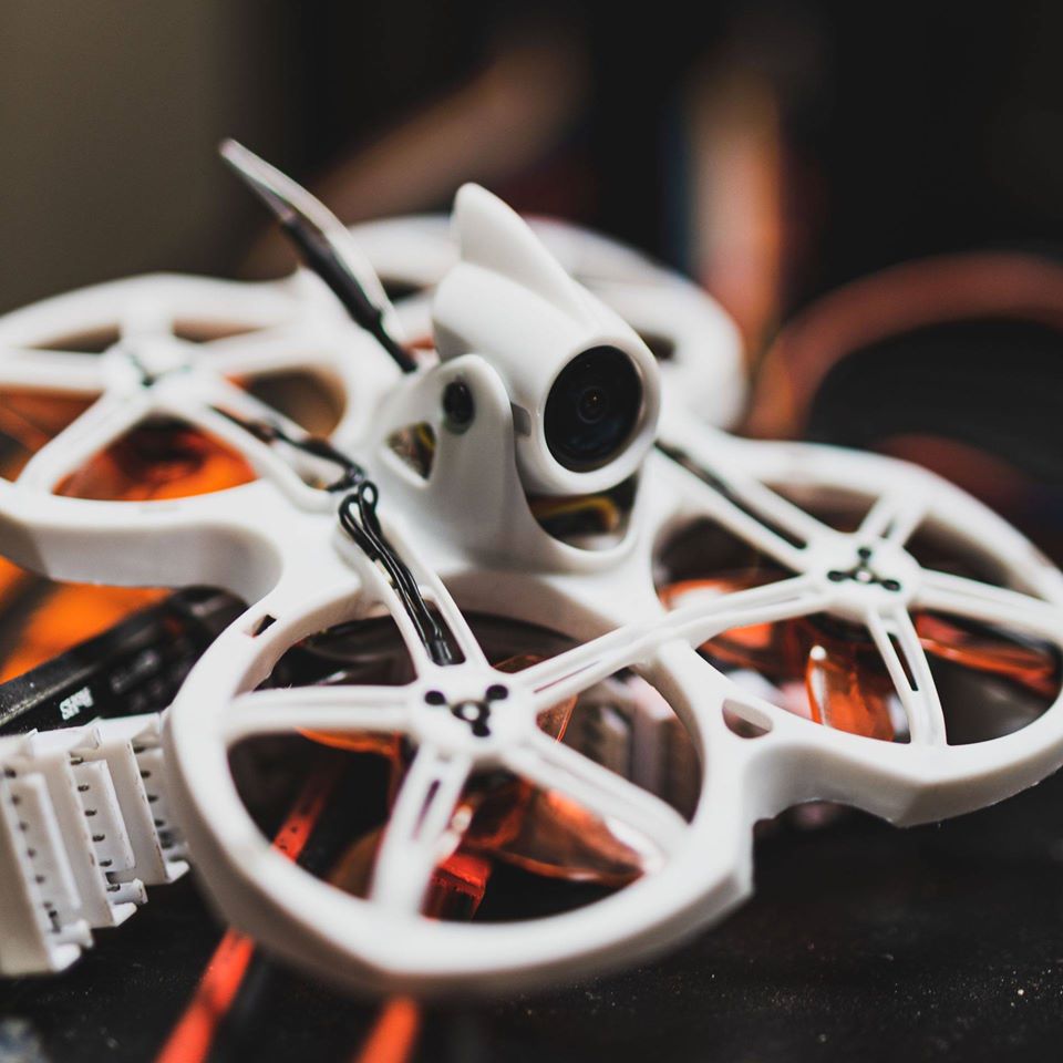Emax Tinyhawk II 2 RTF FPV Rac - مراجعة Drone Kit Racing وسعره